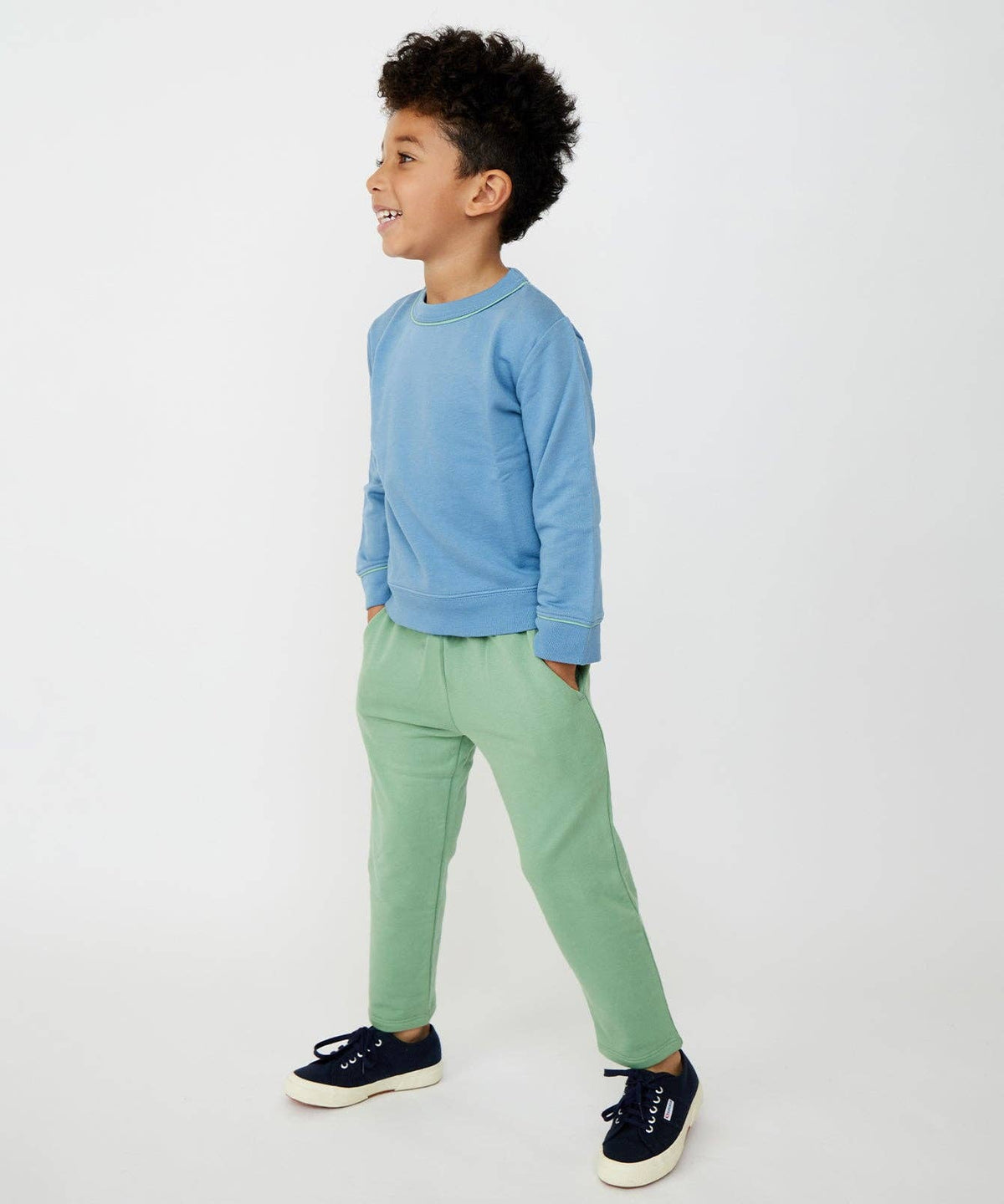 Chris Jogger, Basil